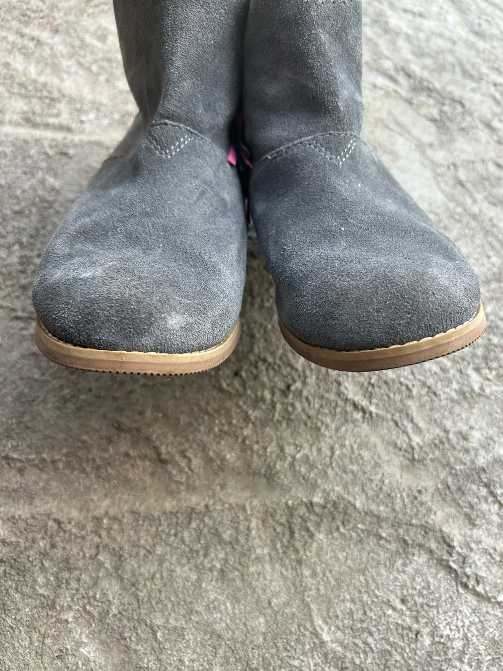 TOMS Girls 4 Leila Booties Grey Suede Ankle Boots Pink Navy tassels